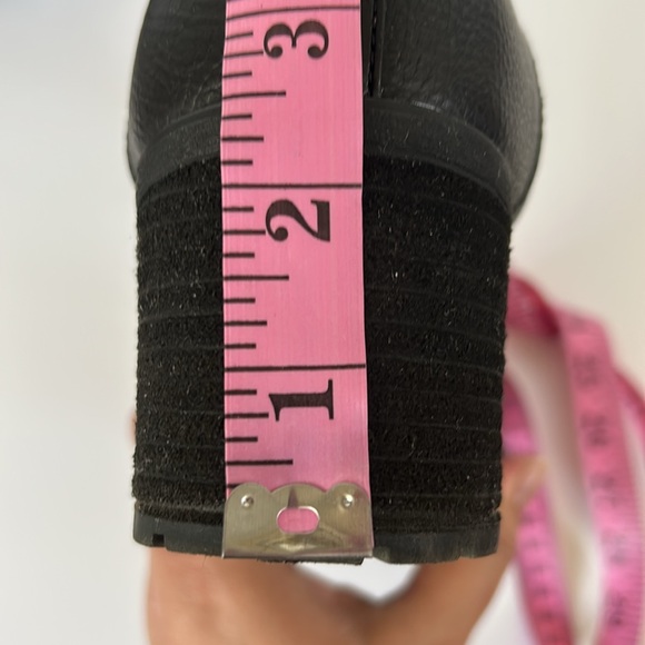 EUC - Mia Colten Heeled Ankle Bootie - Black - Picture 10 of 16